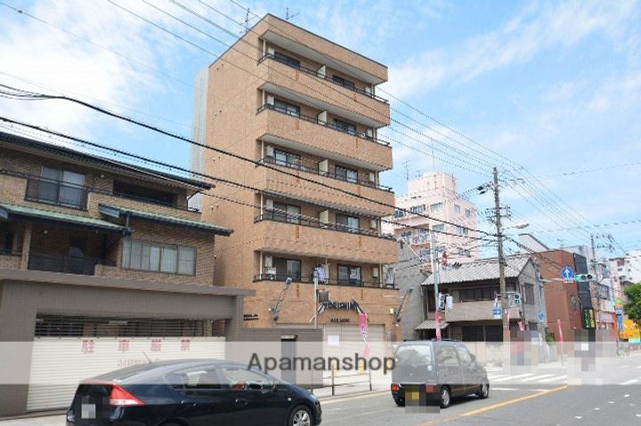 大阪府大阪市生野区桃谷2丁目の賃貸マンションの外観