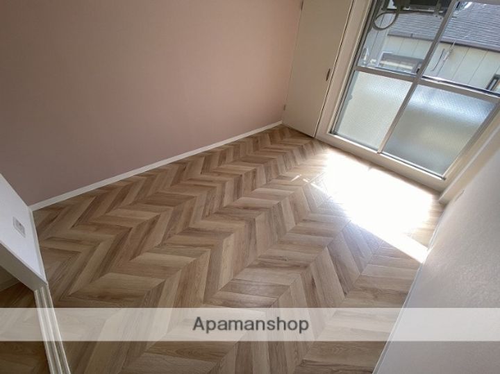 ネクスプロス弐番館501の内装