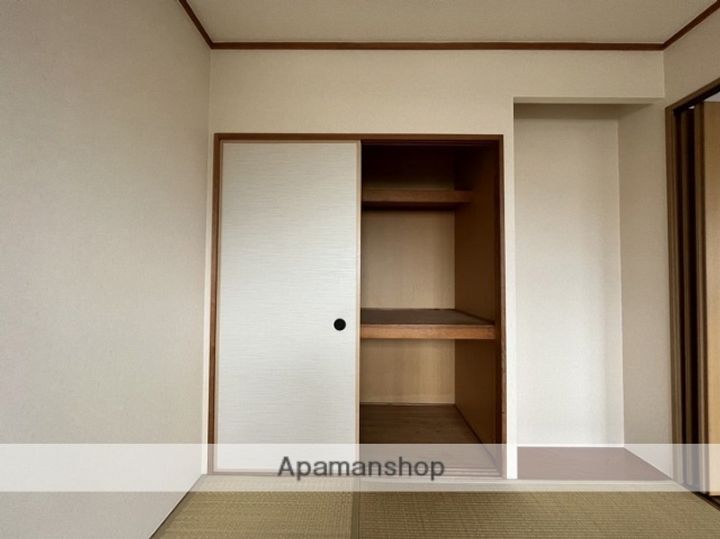 大阪府大阪市生野区巽東3丁目の賃貸マンション601の内装