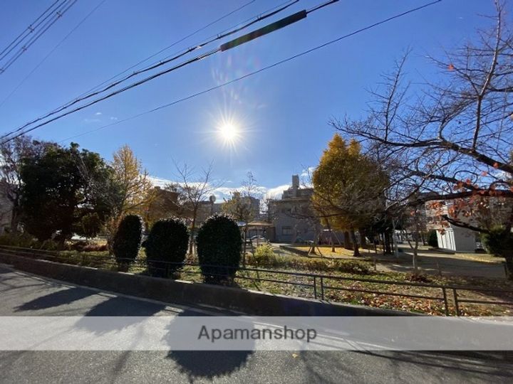 安井ビルの周辺