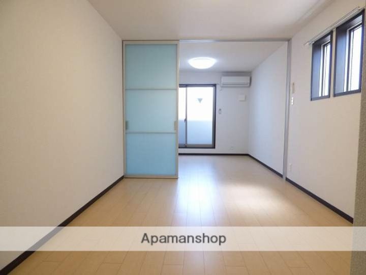 フジパレス城東諏訪Ⅴ番館の居間