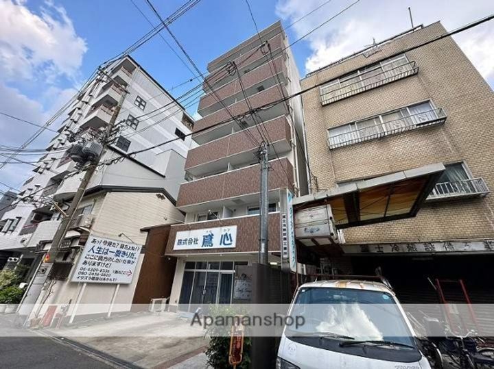 D.G.COURT701の外観