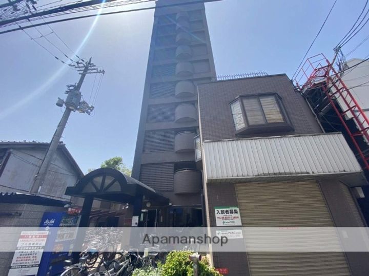 大阪府大阪市生野区林寺1丁目の賃貸マンション501の外観