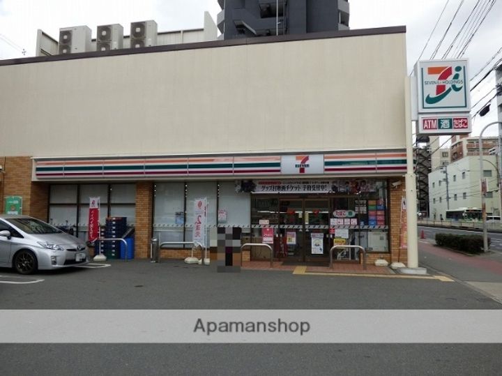 アミュゼの周辺