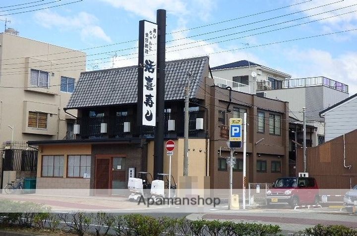 ロイヤルオーク小路の周辺