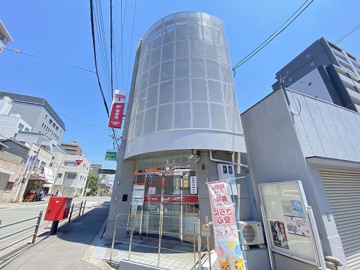 ノア エ ブランの周辺
