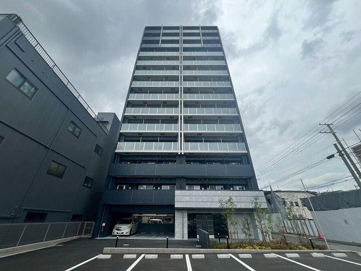 プレサンス深江橋ラヴィゲートの外観