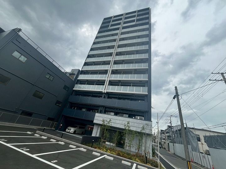 プレサンス深江橋ラヴィゲートの外観
