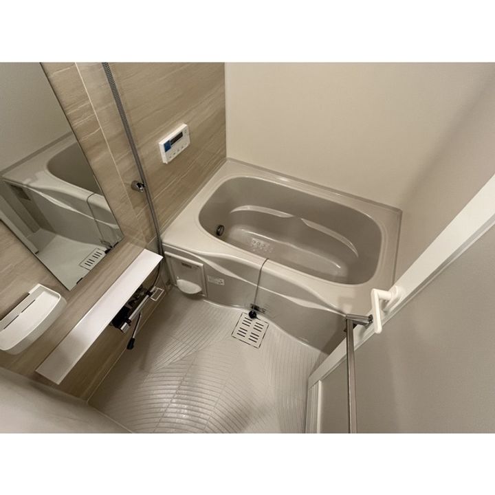 コンフォリア・リヴ北浜淡路町0203の風呂