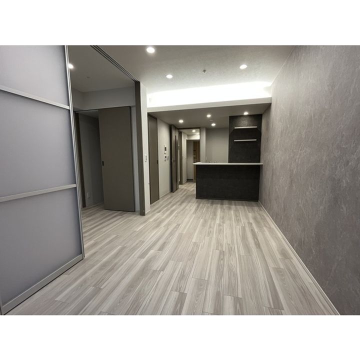 コンフォリア・リヴ北浜淡路町0701の居間