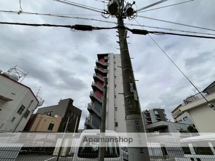 プレミアム長瀬駅前の外観