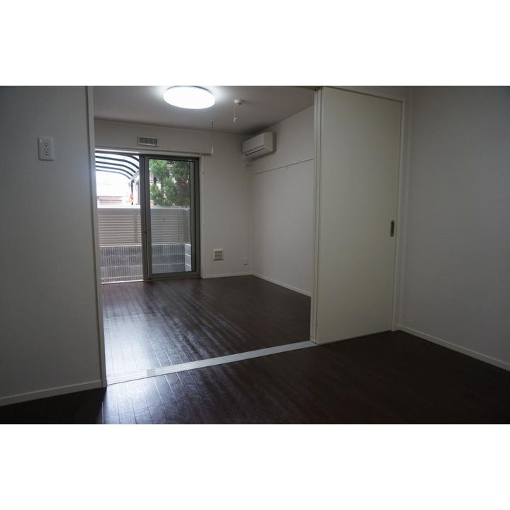 ヴァロンドール中野105号室の内装