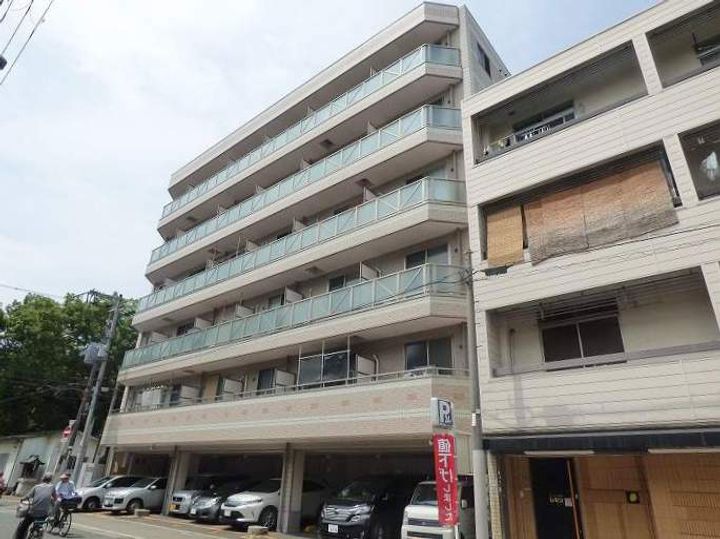 RITZ新今里の外観