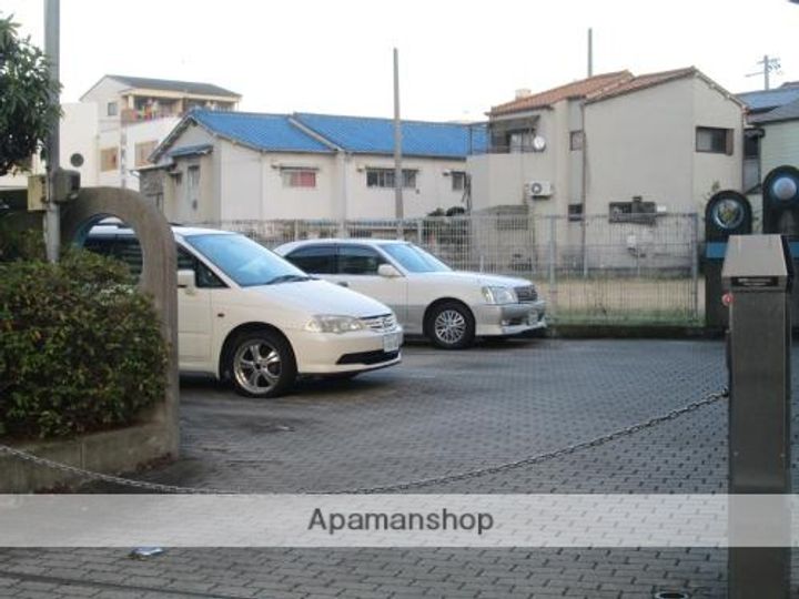 ラ・レジダンス・ド・京橋の周辺