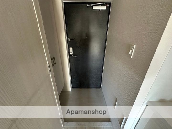 エスリードザ・カレント大阪の玄関