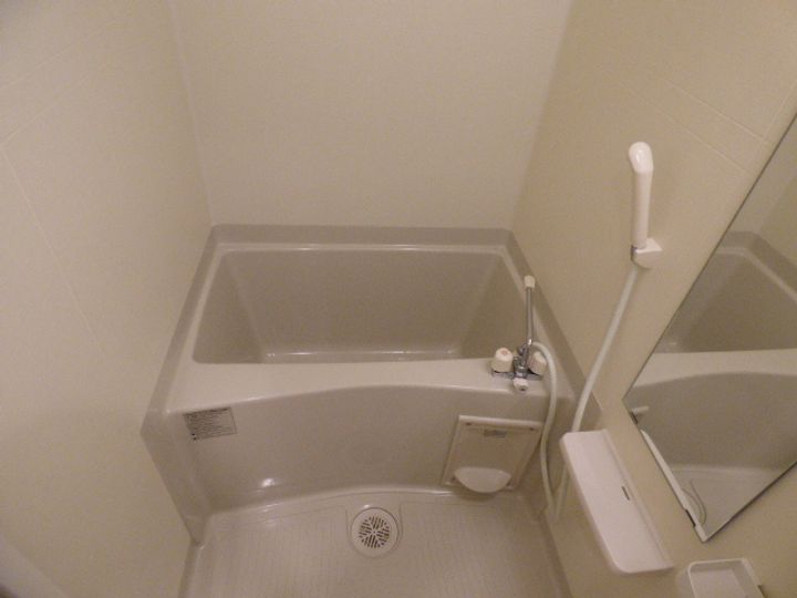 プレサンスタワー北浜0609の風呂