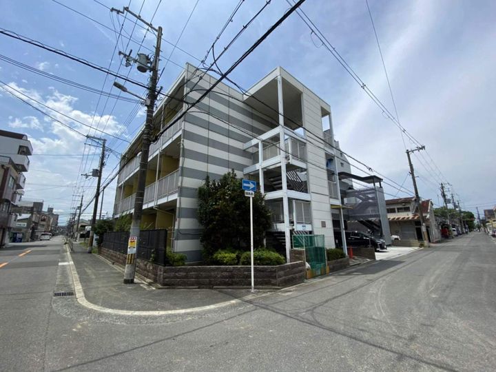 レオパレス西脇の外観
