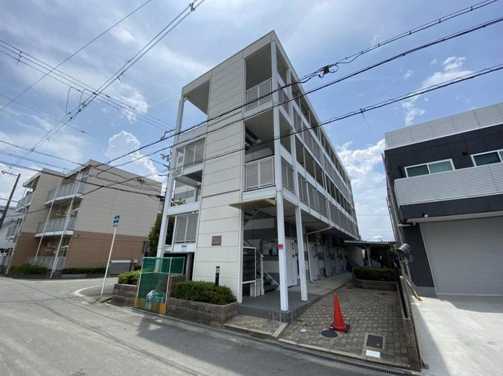 レオパレス西脇の外観