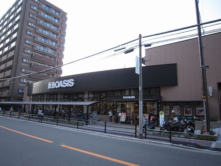 レオパレスフローラの周辺