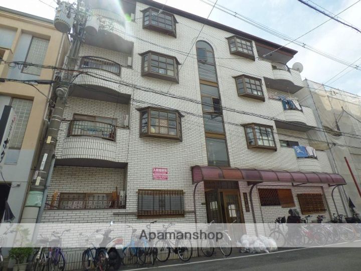 シャトー村井の外観