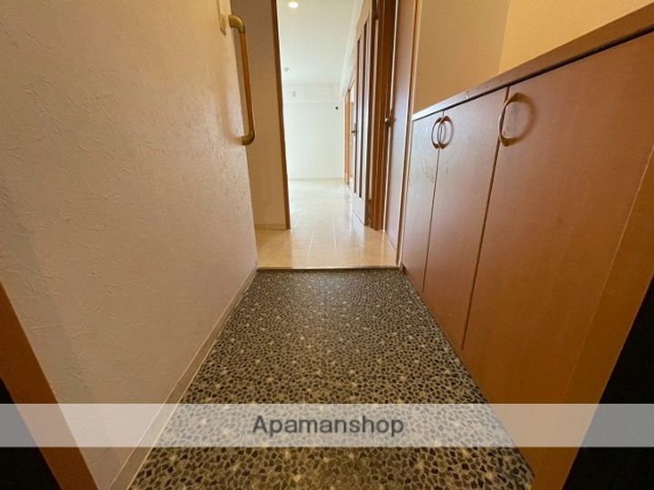 マンション桜301の玄関