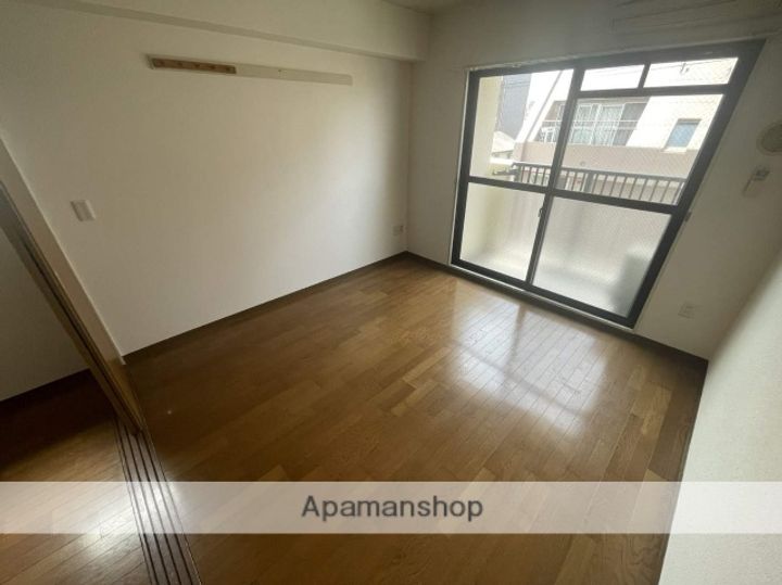 大阪府大阪市平野区平野上町1丁目の賃貸マンション502の内装