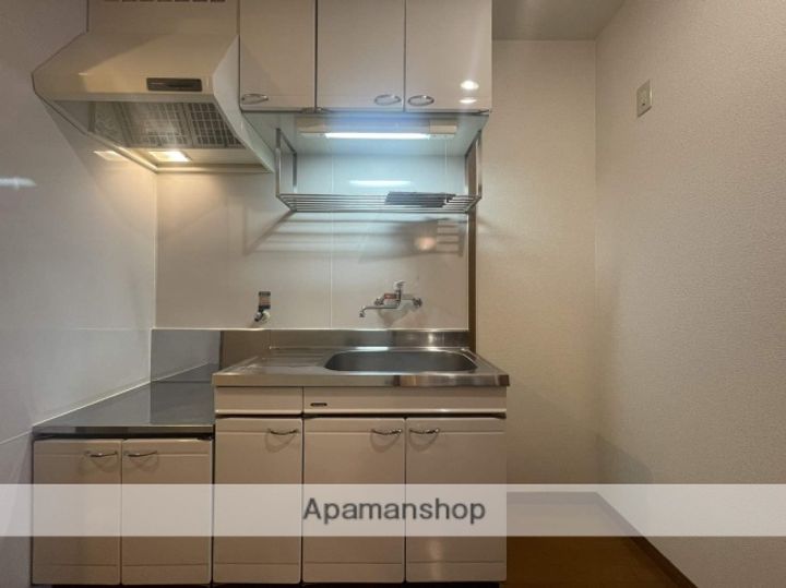 大阪府大阪市平野区平野本町1丁目の賃貸アパート0201のキッチン