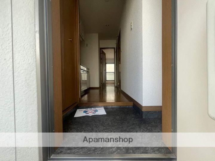 大阪府大阪市平野区平野本町1丁目の賃貸アパート0201の玄関