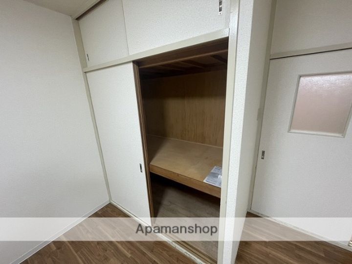 大阪府大阪市平野区加美西2丁目の賃貸マンション101の内装