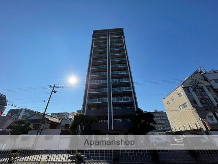 ワールドアイ大阪城EASTアドバンスの外観