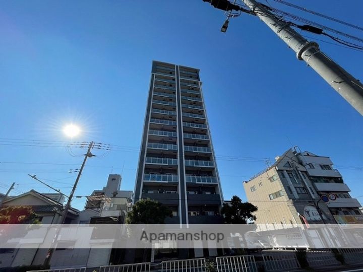 ワールドアイ大阪城EASTアドバンスの外観