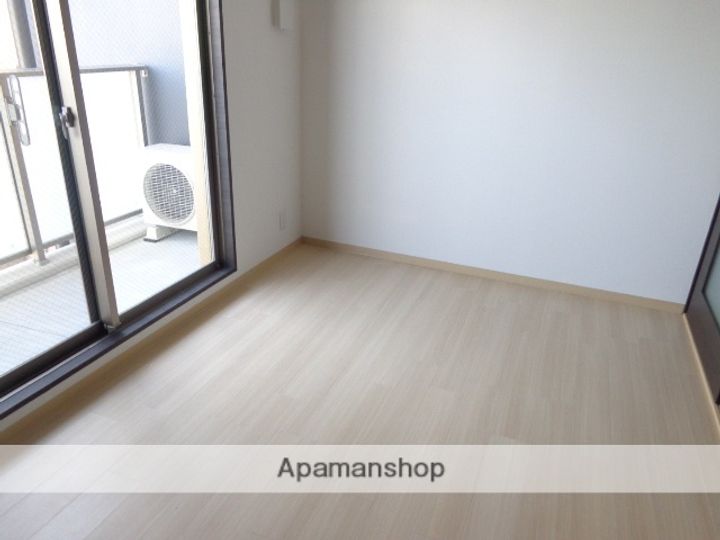 BREEZE夕陽ケ丘902の居間