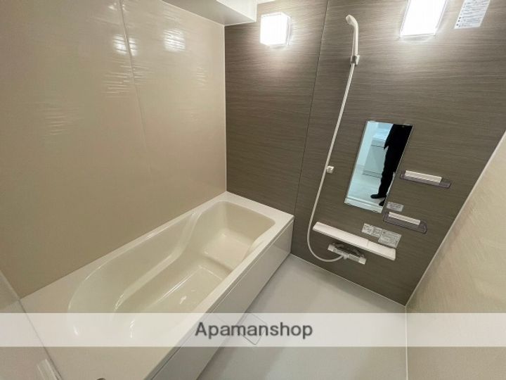 SUNNY SIDE 生玉の内装