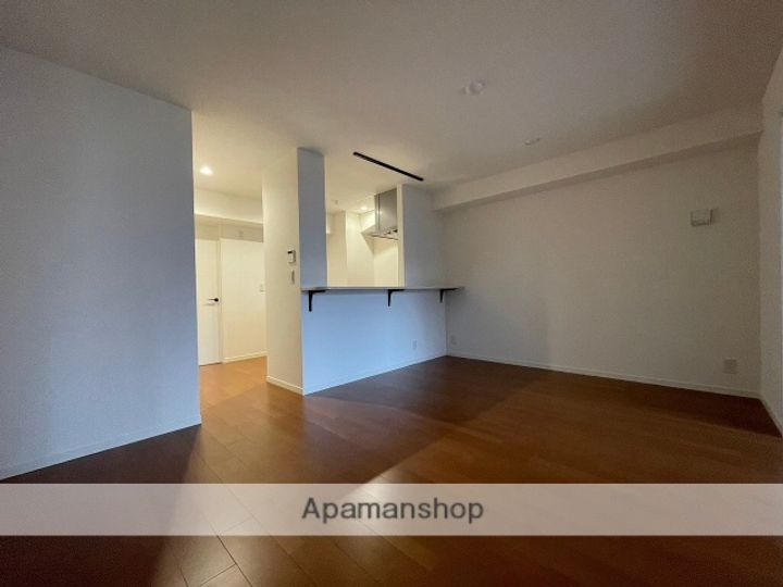 SUNNY SIDE 生玉の内装