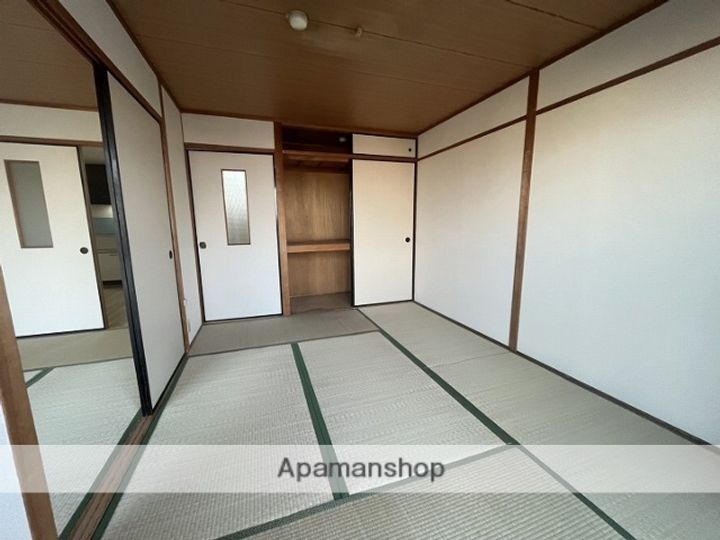 大阪府大阪市平野区加美正覚寺1丁目の賃貸マンション607の居間