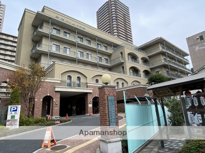 SERENDIPITY上本町の周辺