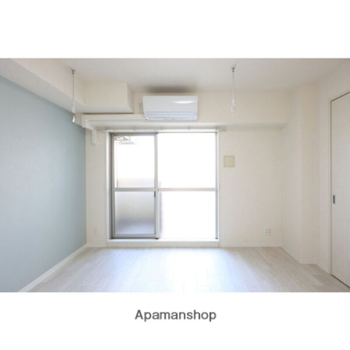 メゾン夕陽ヶ丘の居間