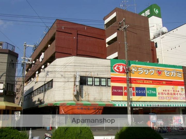 宏栄マンションの外観