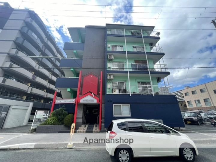 大阪府大阪市淀川区西三国1丁目の賃貸マンションの外観