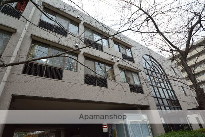 ファミールハイツ北大阪3号棟の外観