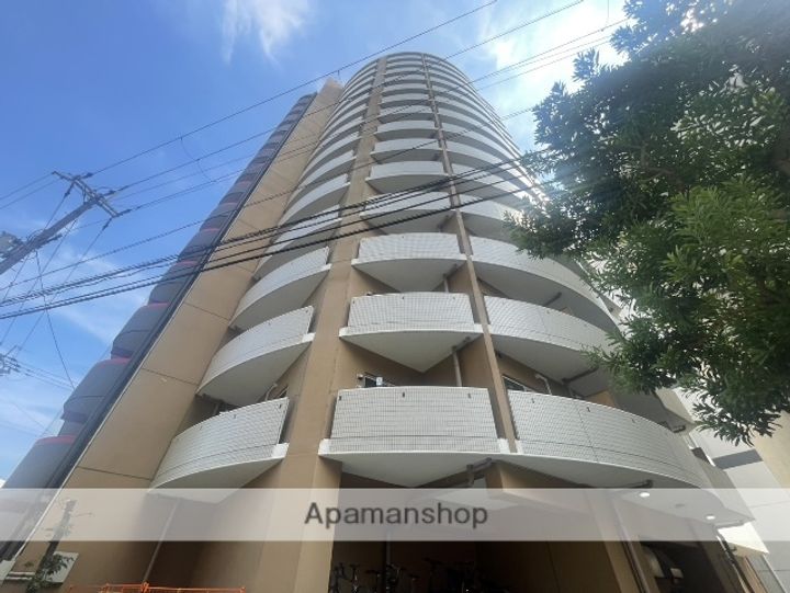 セレニテ新大阪弐番館の外観