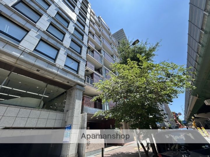 ネオハイツ新大阪 の外観