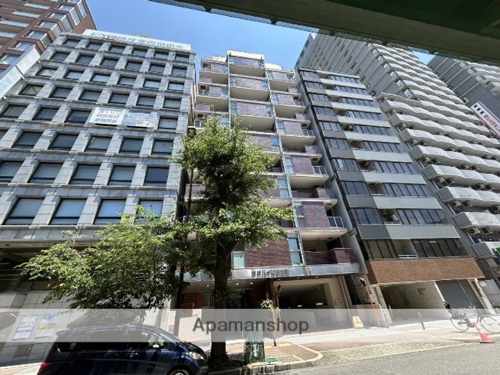 ネオハイツ新大阪 の外観