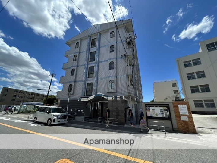 エクセレント上新6の外観