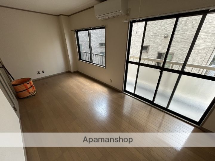 イーズマンション1の内装