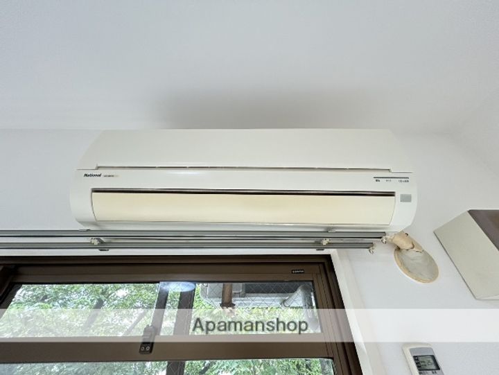 ロイヤルエステート木川東の内装