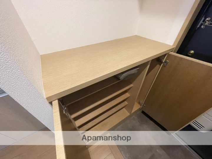 アールエスフラッツの内装