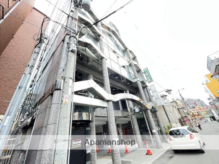 上新ビル 上新庄の外観