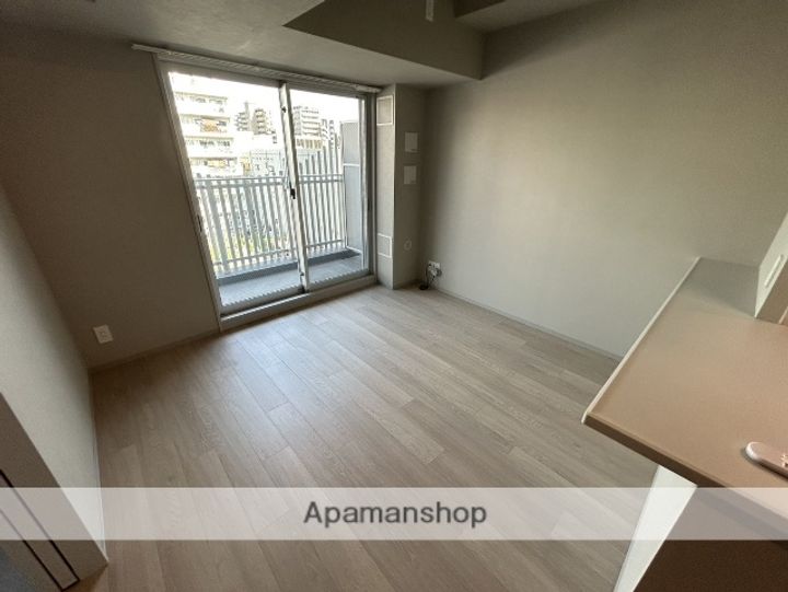 TOPAZ江坂の内装