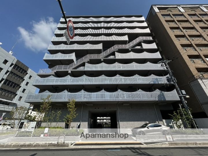 TOPAZ江坂の外観